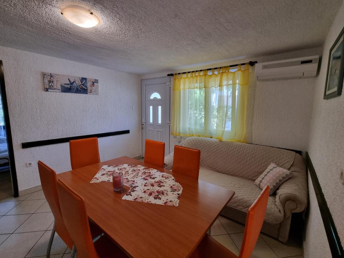 Apartment Deni Skrbcici Exterior photo